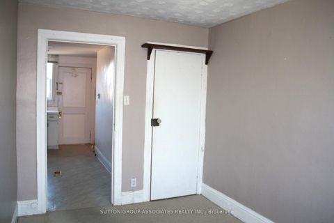Photo 16 at 203 Fairview Avenue, Junction Area, Toronto