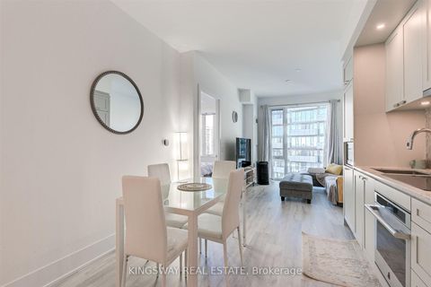 Photo 17 at 1907 - 470 Front Street W, Waterfront Communities C1, Toronto