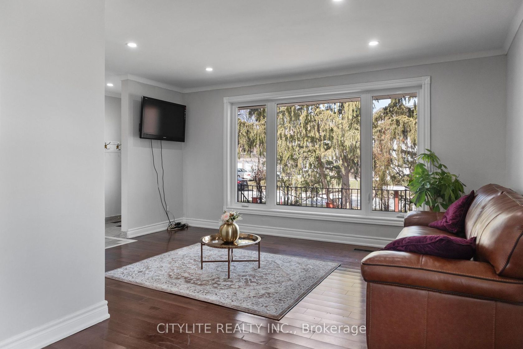 Photo 6 at 2 Emmeline Crescent, Malvern West, Toronto Photo 6 at 2 Emmeline Crescent, Malvern West, Toronto