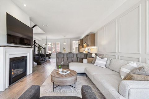 Photo 3 at 4005 Sixth Line, GO Glenorchy, Oakville