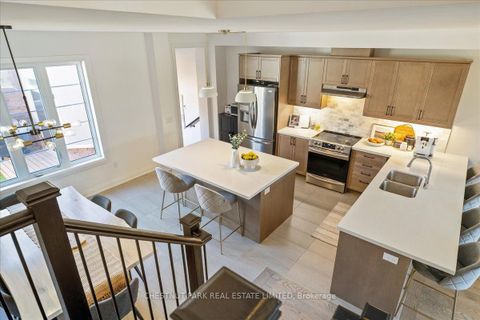 Photo 9 at 4005 Sixth Line, GO Glenorchy, Oakville