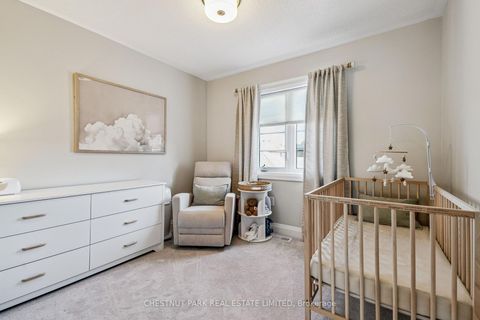 Photo 19 at 4005 Sixth Line, GO Glenorchy, Oakville