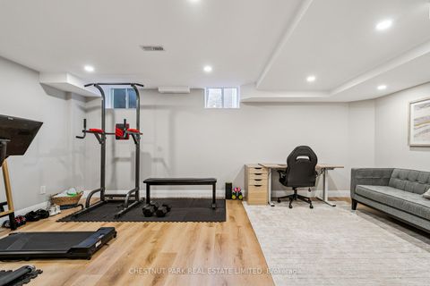 Photo 25 at 4005 Sixth Line, GO Glenorchy, Oakville