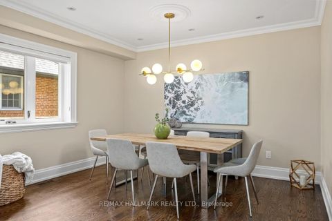 Photo 14 at 14 Ballantyne Court, Rosethorn, Toronto