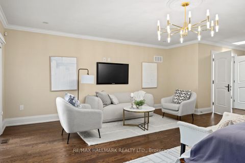 Photo 20 at 14 Ballantyne Court, Rosethorn, Toronto