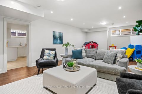 Photo 39 at 14 Ballantyne Court, Rosethorn, Toronto