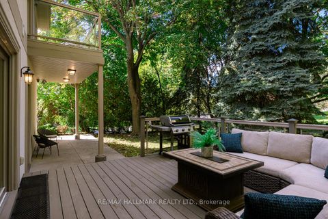 Photo 47 at 14 Ballantyne Court, Rosethorn, Toronto
