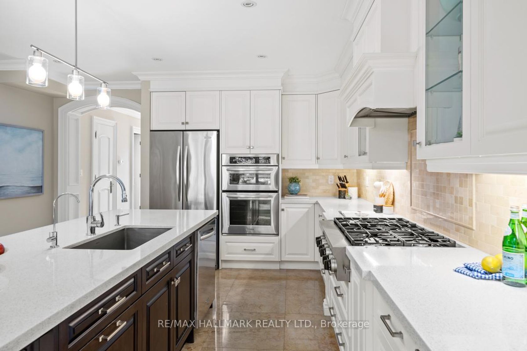 Photo 9 at 14 Ballantyne Court, Rosethorn, Toronto Photo 9 at 14 Ballantyne Court, Rosethorn, Toronto