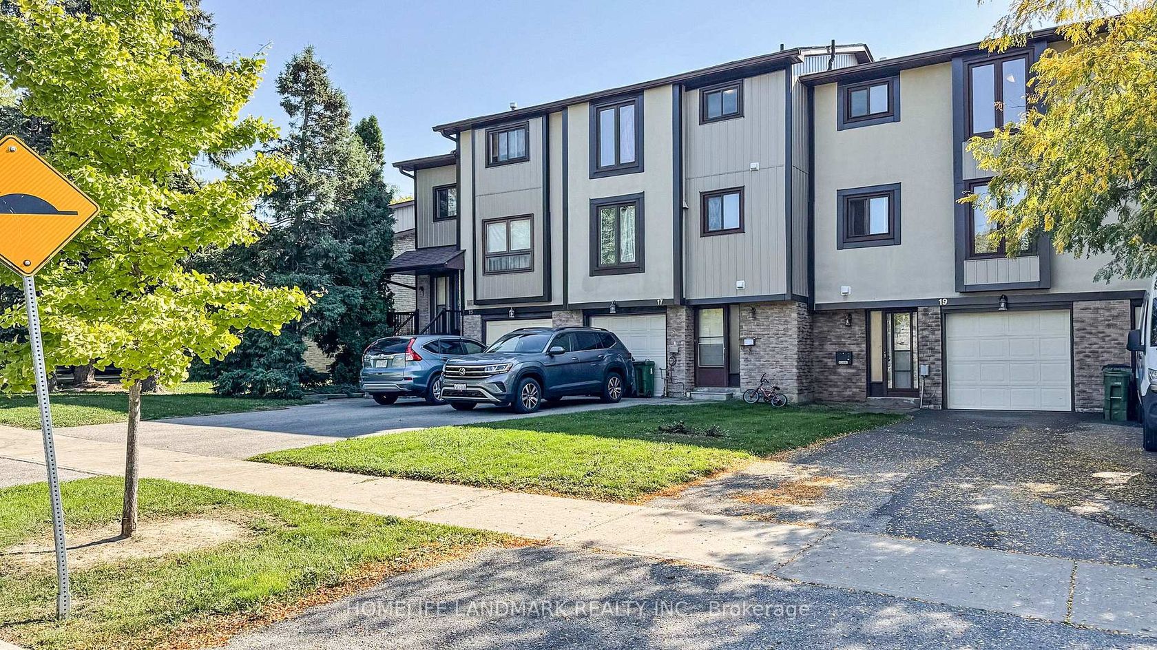 19 Fundy Bay Boulevard, Steeles, Toronto by Alessia Polo 19 Fundy Bay Boulevard, Steeles, Toronto