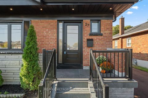 Photo 1 at 27 Gully Drive, Bendale, Toronto