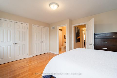 Photo 32 at 38 Archibald Mews, Bendale, Toronto