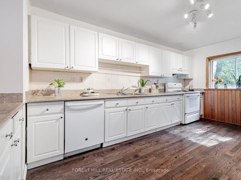 Photo 3 at 309 Hillcrest Avenue, Willowdale East, Toronto