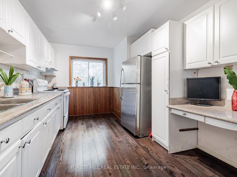 Photo 4 at 309 Hillcrest Avenue, Willowdale East, Toronto