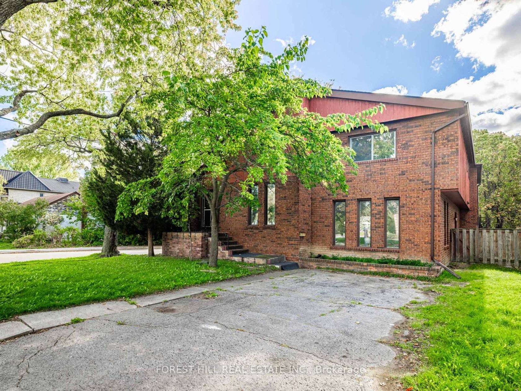 309 Hillcrest Avenue, Willowdale East, Toronto 