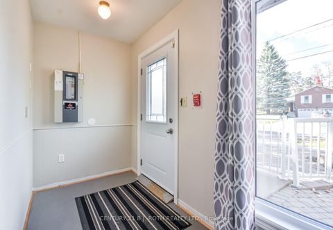 Photo 2 at 263 Anne Street N, Sunnidale, Barrie