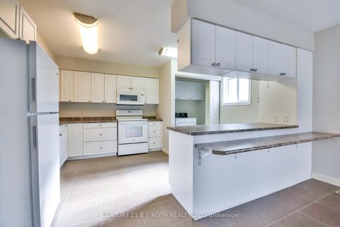 Photo 8 at 263 Anne Street N, Sunnidale, Barrie