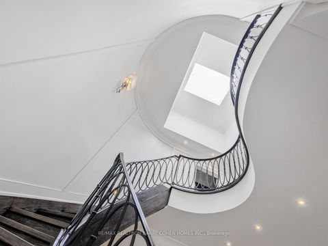 Photo 20 at 125 Sandringham Drive, Westgate, Toronto