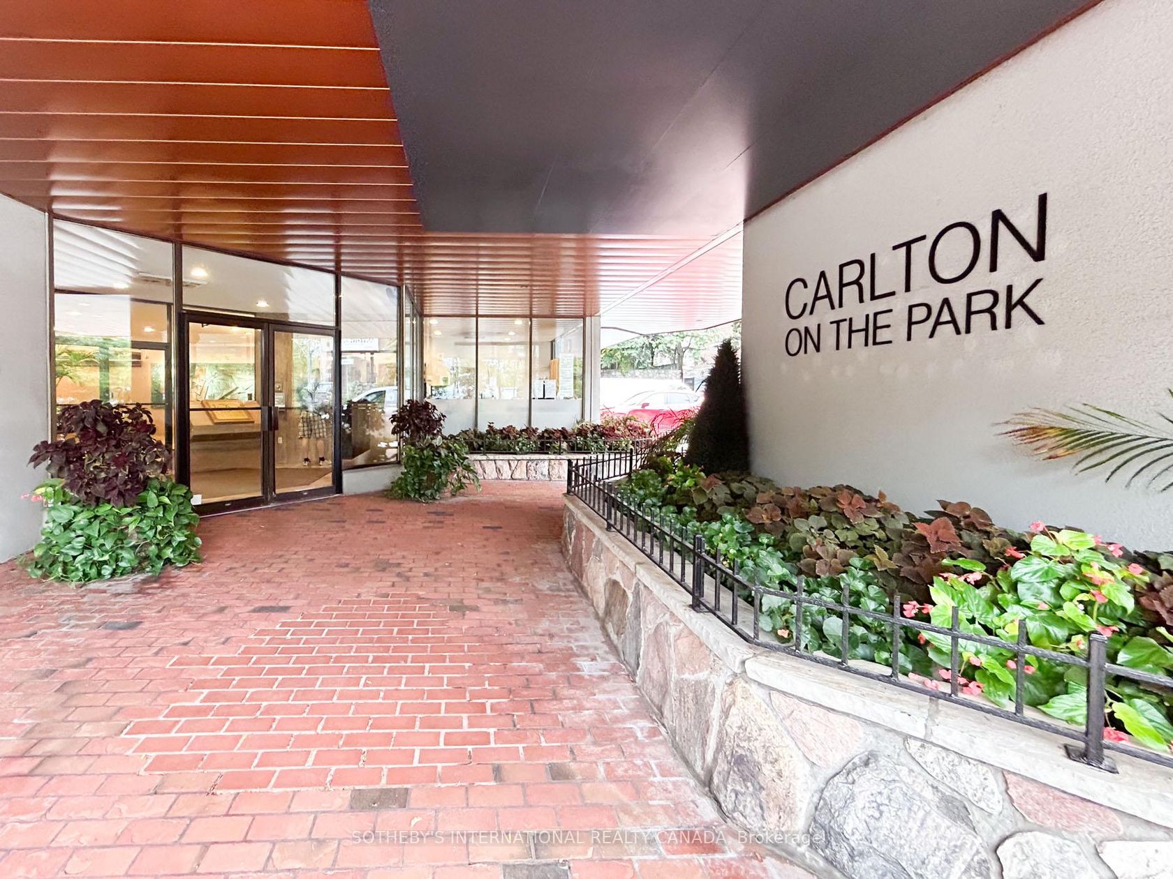 1104 - 130 Carlton Street, South St. James Town, Toronto 