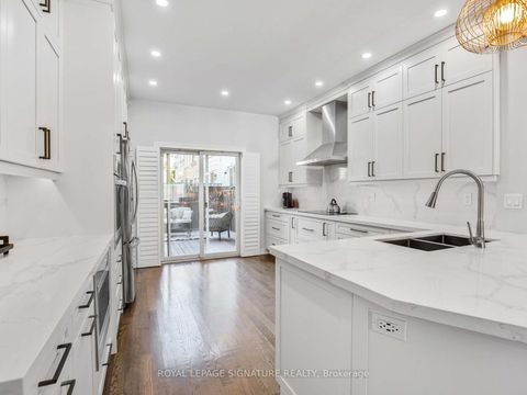 Photo 11 at 85 David Dunlap Circle, Don Mills, Toronto