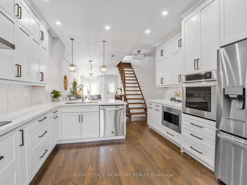 Photo 12 at 85 David Dunlap Circle, Don Mills, Toronto