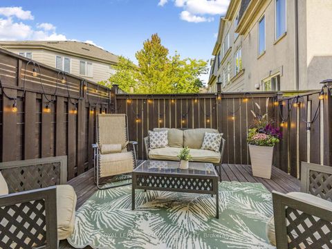 Photo 20 at 85 David Dunlap Circle, Don Mills, Toronto
