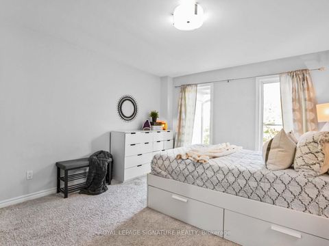 Photo 24 at 85 David Dunlap Circle, Don Mills, Toronto
