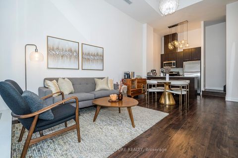 Photo 3 at TH05 - 20 Bruyeres Mews, Waterfront Communities C1, Toronto