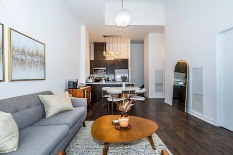 Photo 4 at TH05 - 20 Bruyeres Mews, Waterfront Communities C1, Toronto