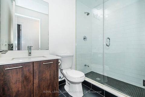 Photo 18 at TH05 - 20 Bruyeres Mews, Waterfront Communities C1, Toronto
