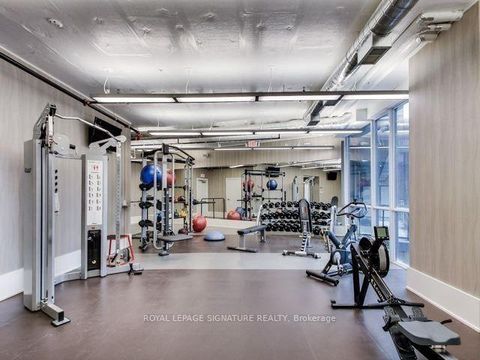 Photo 25 at TH05 - 20 Bruyeres Mews, Waterfront Communities C1, Toronto