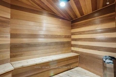 Photo 32 at TH05 - 20 Bruyeres Mews, Waterfront Communities C1, Toronto