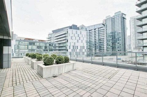 Photo 33 at TH05 - 20 Bruyeres Mews, Waterfront Communities C1, Toronto