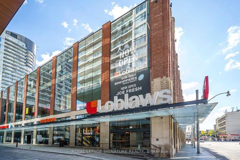 Photo 36 at TH05 - 20 Bruyeres Mews, Waterfront Communities C1, Toronto