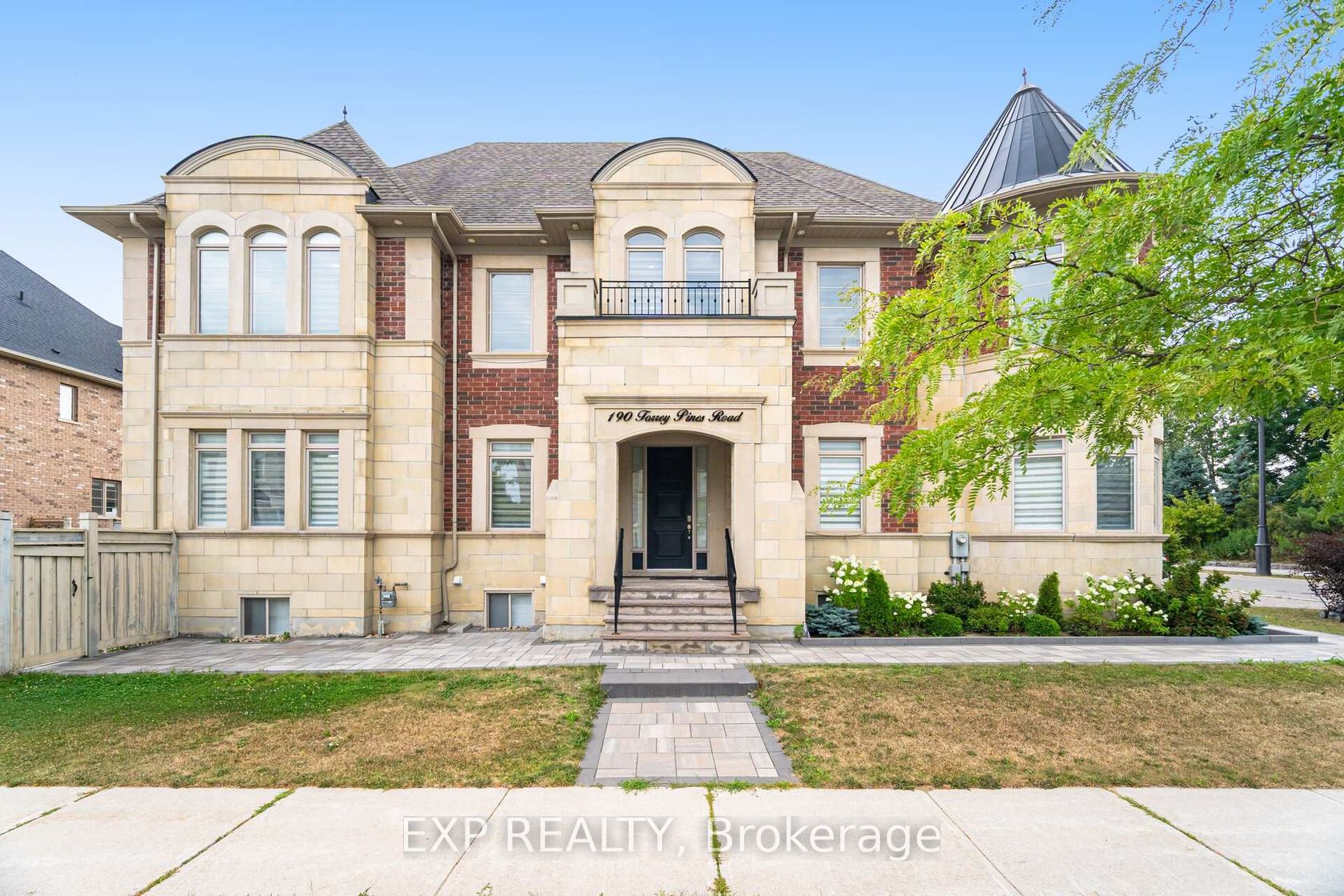 190 Torrey Pines Road, Kleinburg, Vaughan photo 5 190 Torrey Pines Road, Kleinburg, Vaughan photo 5