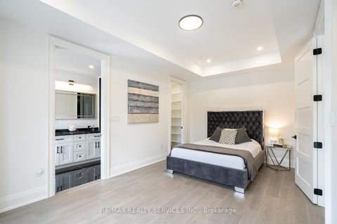 Photo 32 at 3 Bonnyview Drive, Queensway, Toronto