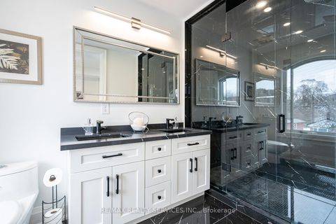 Photo 34 at 3 Bonnyview Drive, Queensway, Toronto