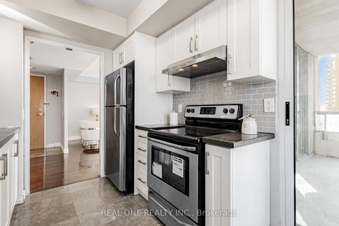 Photo 12 at 1503 - 238 Doris Avenue, Willowdale East, Toronto
