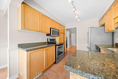 Photo 9 at 18 Wildflower Drive, Oak Ridges, Richmond Hill Photo 9 at 18 Wildflower Drive, Oak Ridges, Richmond Hill