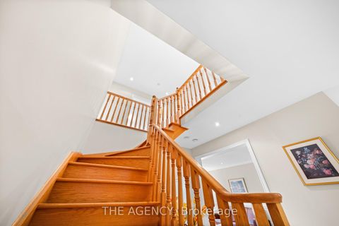 Photo 12 at 18 Wildflower Drive, Oak Ridges, Richmond Hill Photo 12 at 18 Wildflower Drive, Oak Ridges, Richmond Hill
