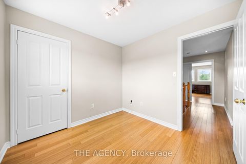 Photo 21 at 18 Wildflower Drive, Oak Ridges, Richmond Hill Photo 21 at 18 Wildflower Drive, Oak Ridges, Richmond Hill