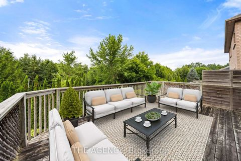 Photo 31 at 18 Wildflower Drive, Oak Ridges, Richmond Hill Photo 31 at 18 Wildflower Drive, Oak Ridges, Richmond Hill