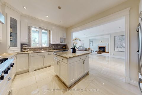 Photo 12 at 12 Highland Hill, Glen Park, Toronto