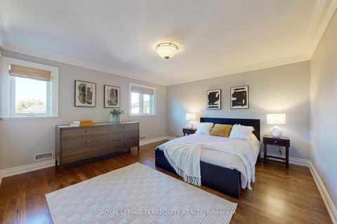Photo 30 at 12 Highland Hill, Glen Park, Toronto
