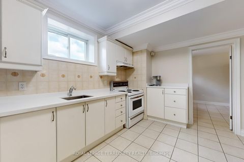 Photo 41 at 12 Highland Hill, Glen Park, Toronto