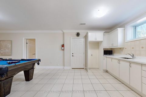 Photo 42 at 12 Highland Hill, Glen Park, Toronto