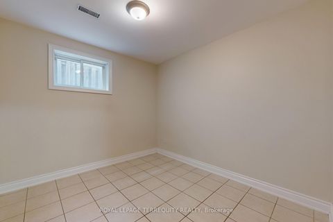 Photo 43 at 12 Highland Hill, Glen Park, Toronto