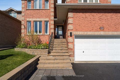 Photo 3 at 3 Meyer Avenue, East Bayfield, Barrie Photo 3 at 3 Meyer Avenue, East Bayfield, Barrie
