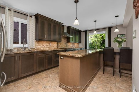 Photo 8 at 3 Meyer Avenue, East Bayfield, Barrie