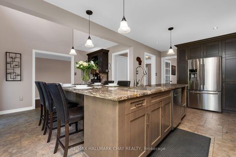 Photo 10 at 3 Meyer Avenue, East Bayfield, Barrie