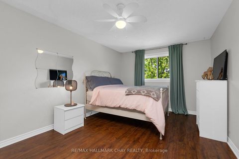 Photo 21 at 3 Meyer Avenue, East Bayfield, Barrie